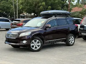 Toyota Vanguard 2010 Black