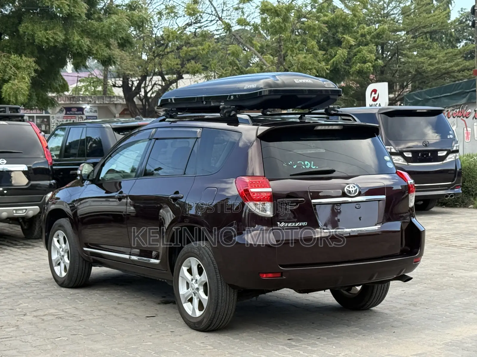 Toyota Vanguard 2010 Black