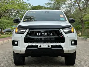 Toyota Hilux Revo Double Cab Deisel 2.4 AWD 2022 White