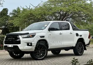 Toyota Hilux Revo Double Cab Deisel 2.4 AWD 2022 White