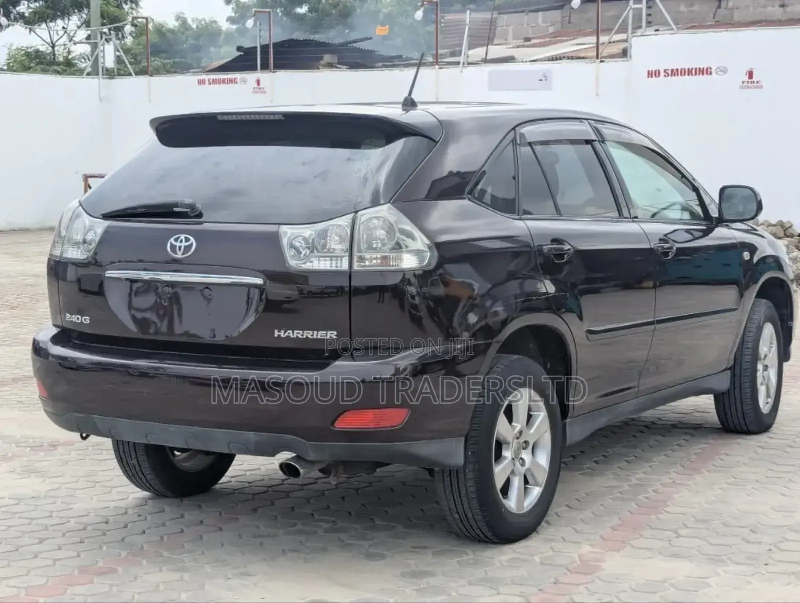 Toyota Harrier 2.4 2005 Maroon