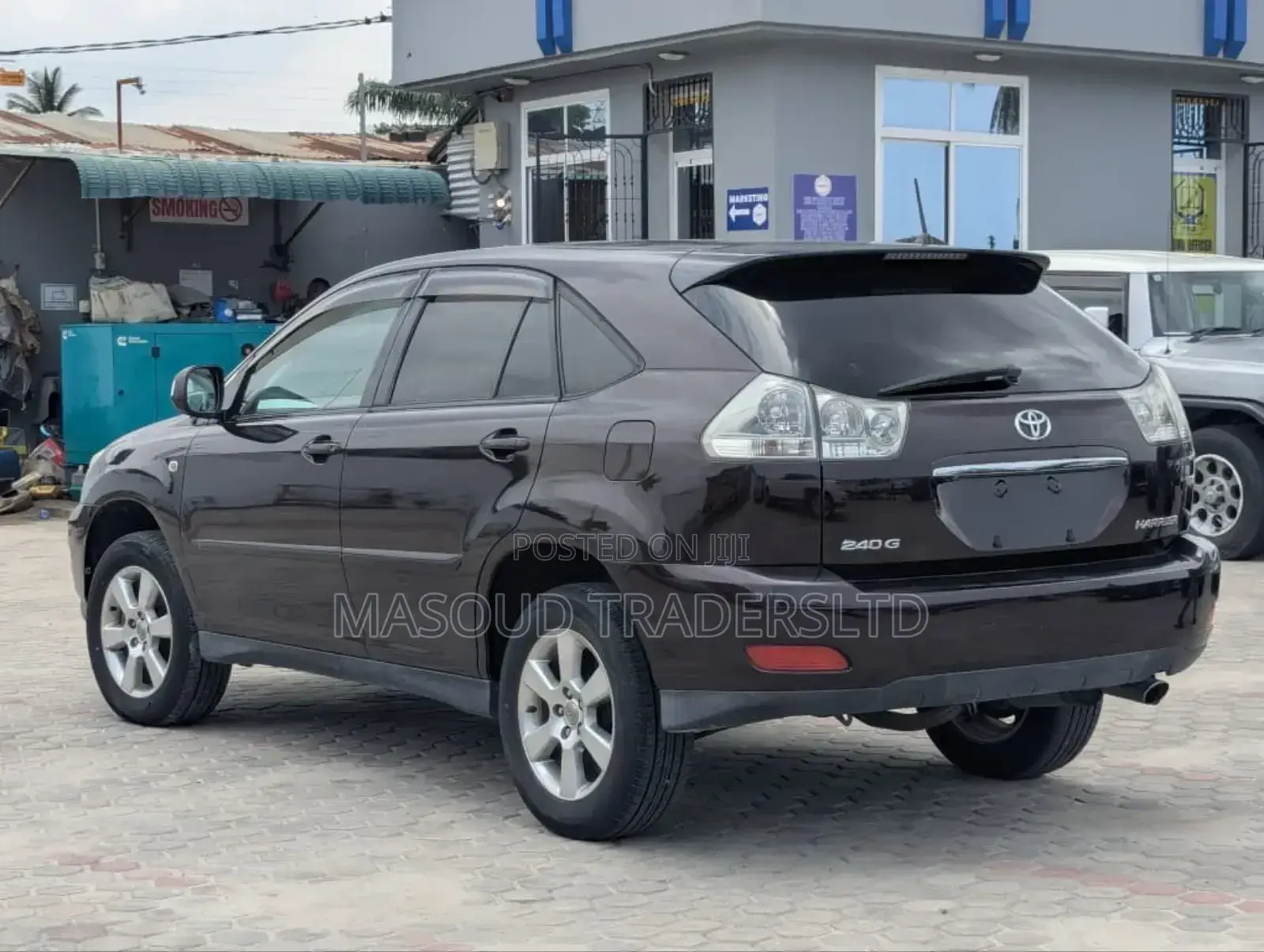 Toyota Harrier 2.4 2005 Maroon