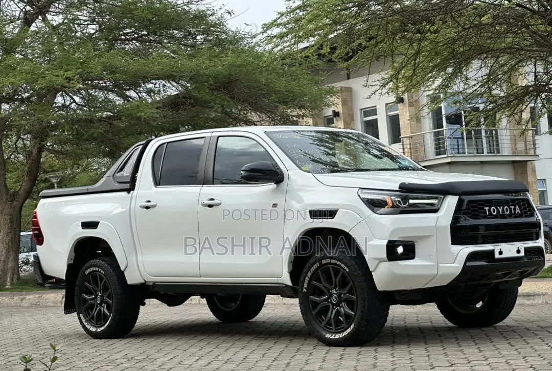 Toyota Hilux Revo Double Cab Deisel 2.4 AWD 2022 White