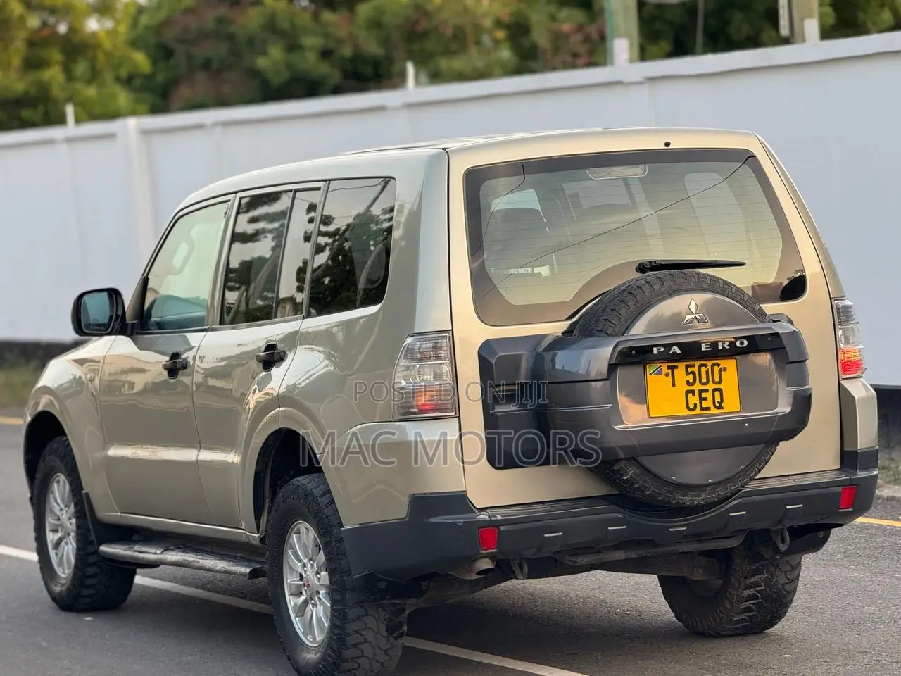 Mitsubishi Pajero 3.2 DI-D Automatic 2007 Beige