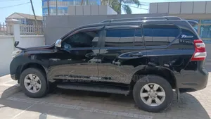Toyota Land Cruiser Prado 4.0 Petrol TX 2014 Black