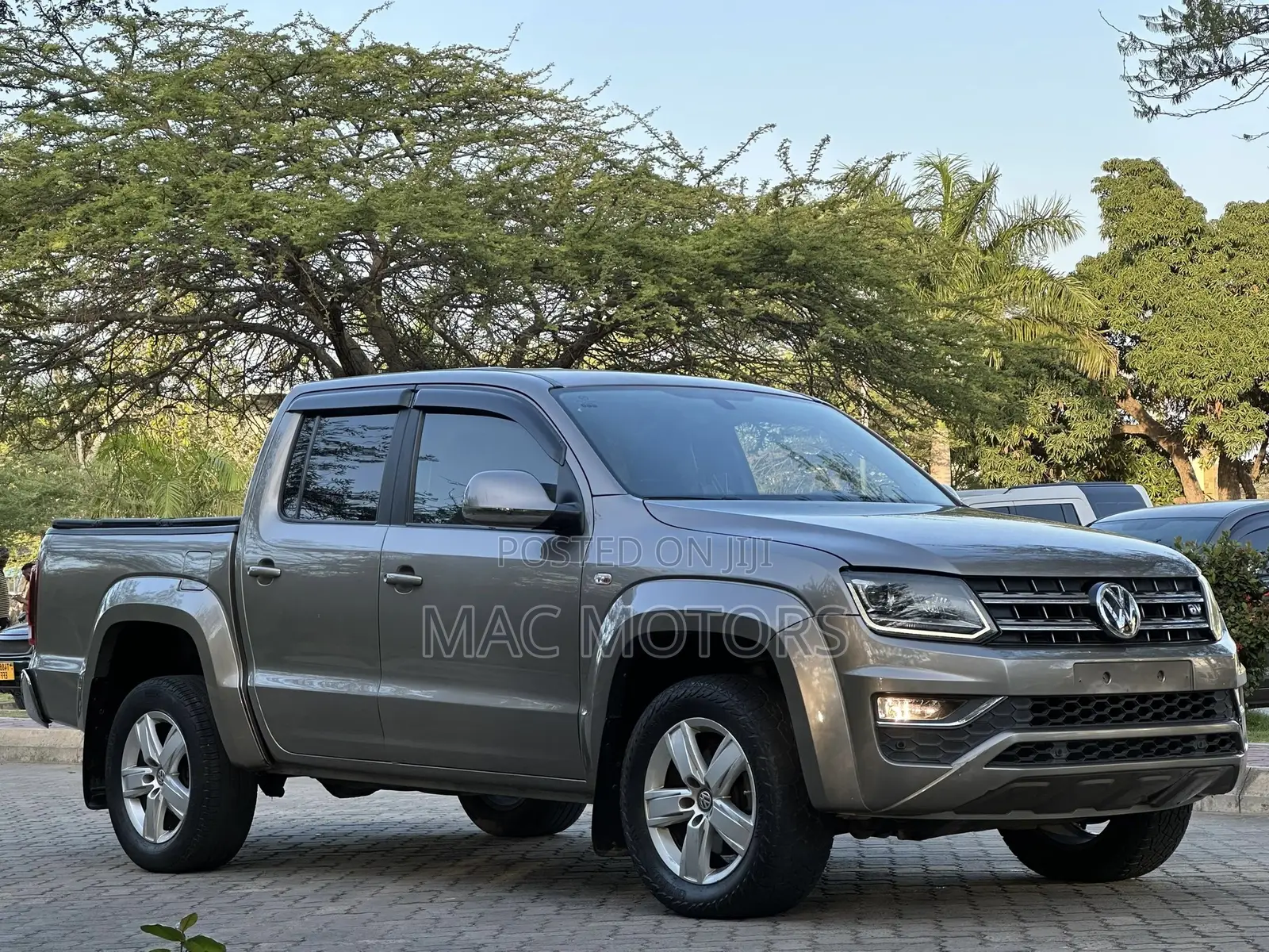 Volkswagen Amarok 2020 Gray