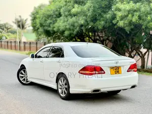 Toyota Crown 2008 Pearl