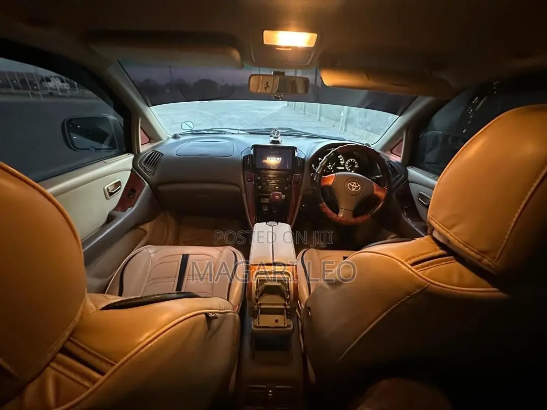 Toyota Harrier 2005 White