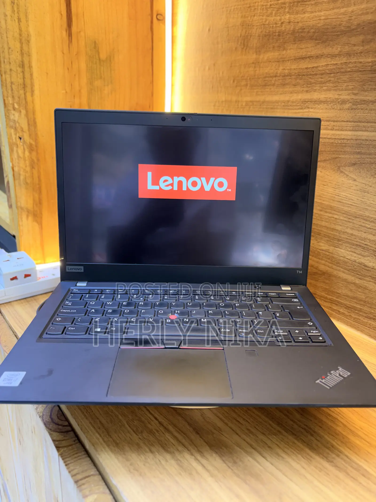Laptop Lenovo ThinkPad T14 G1 16GB Intel Core i7 SSD 512GB