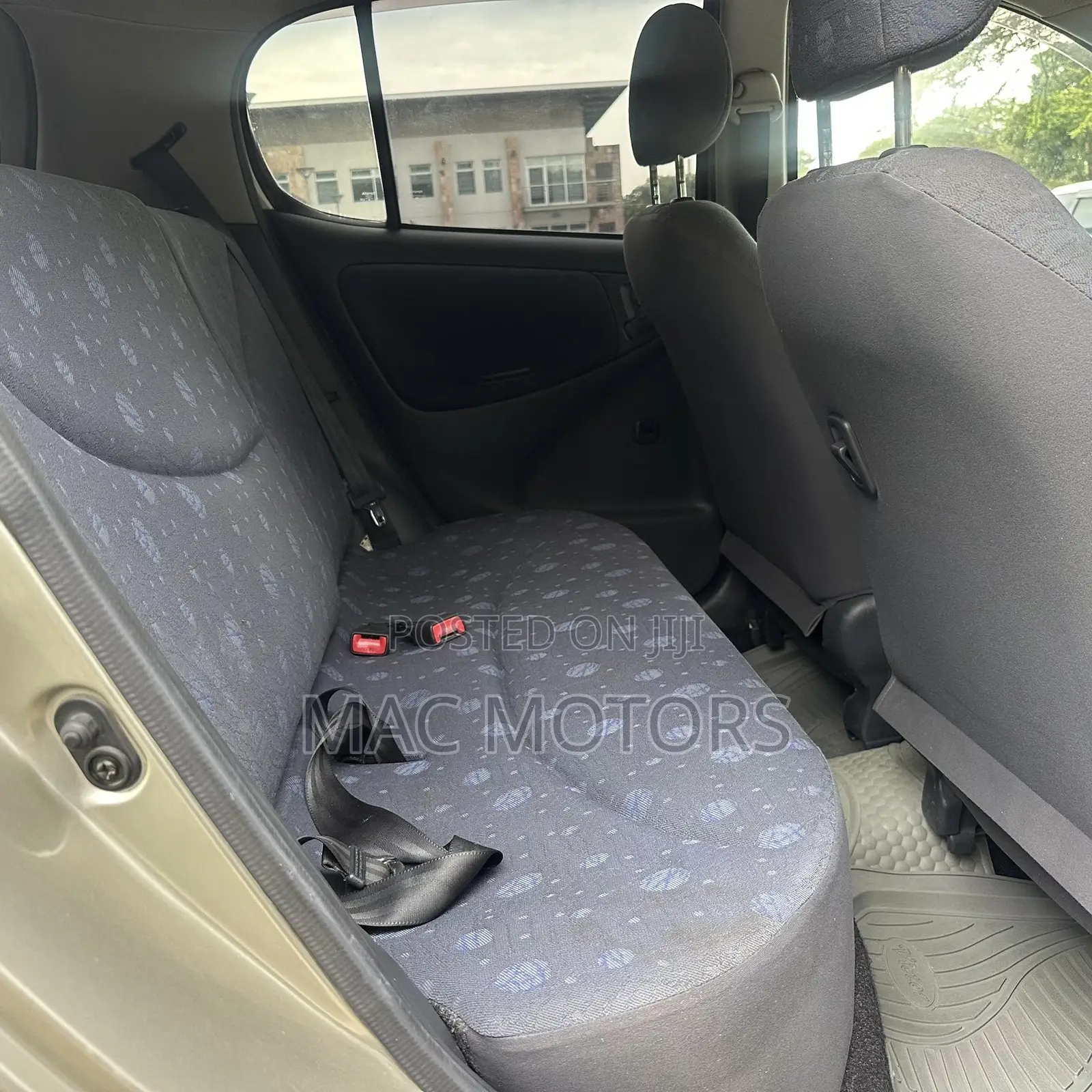 Toyota Vitz 1.3 FWD 5dr 2002 Beige