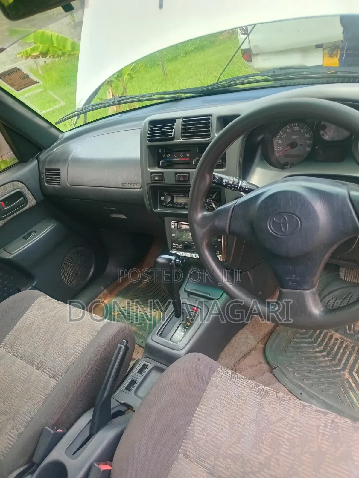 Toyota RAV4 1999 White