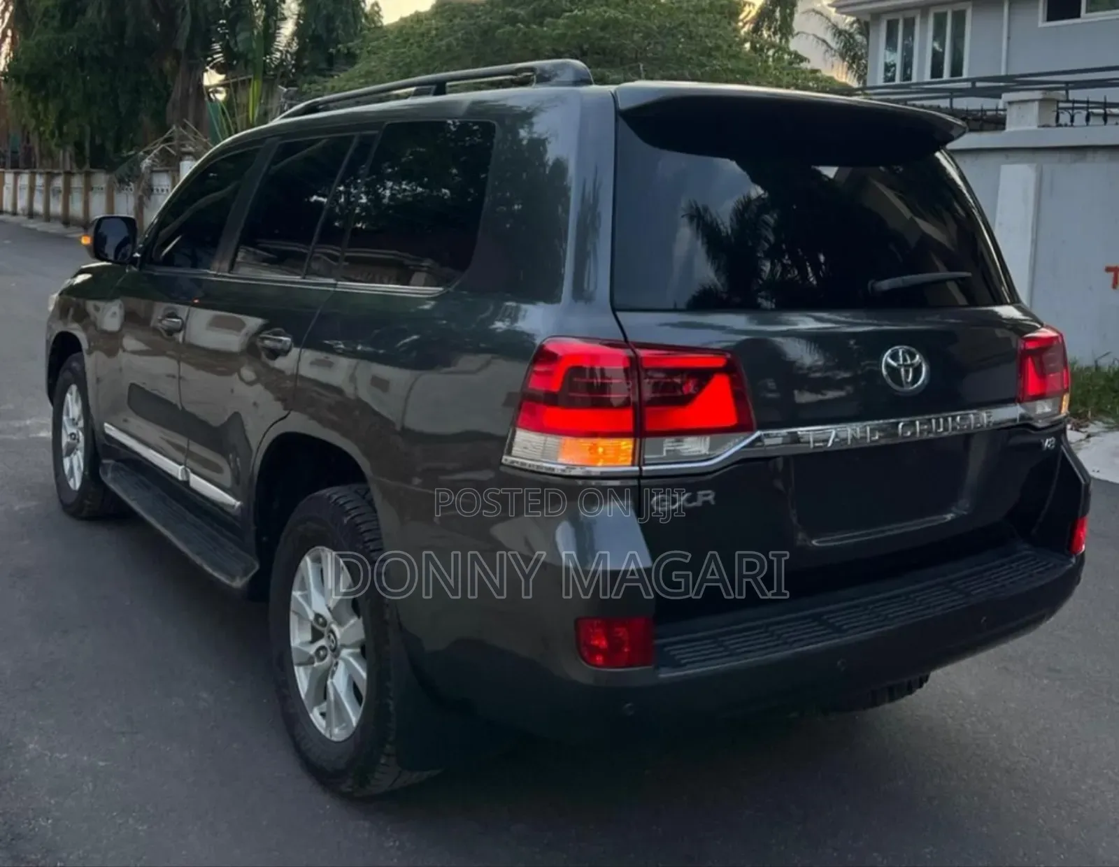 Toyota Land Cruiser 2018 Gray