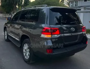 Toyota Land Cruiser 2018 Gray