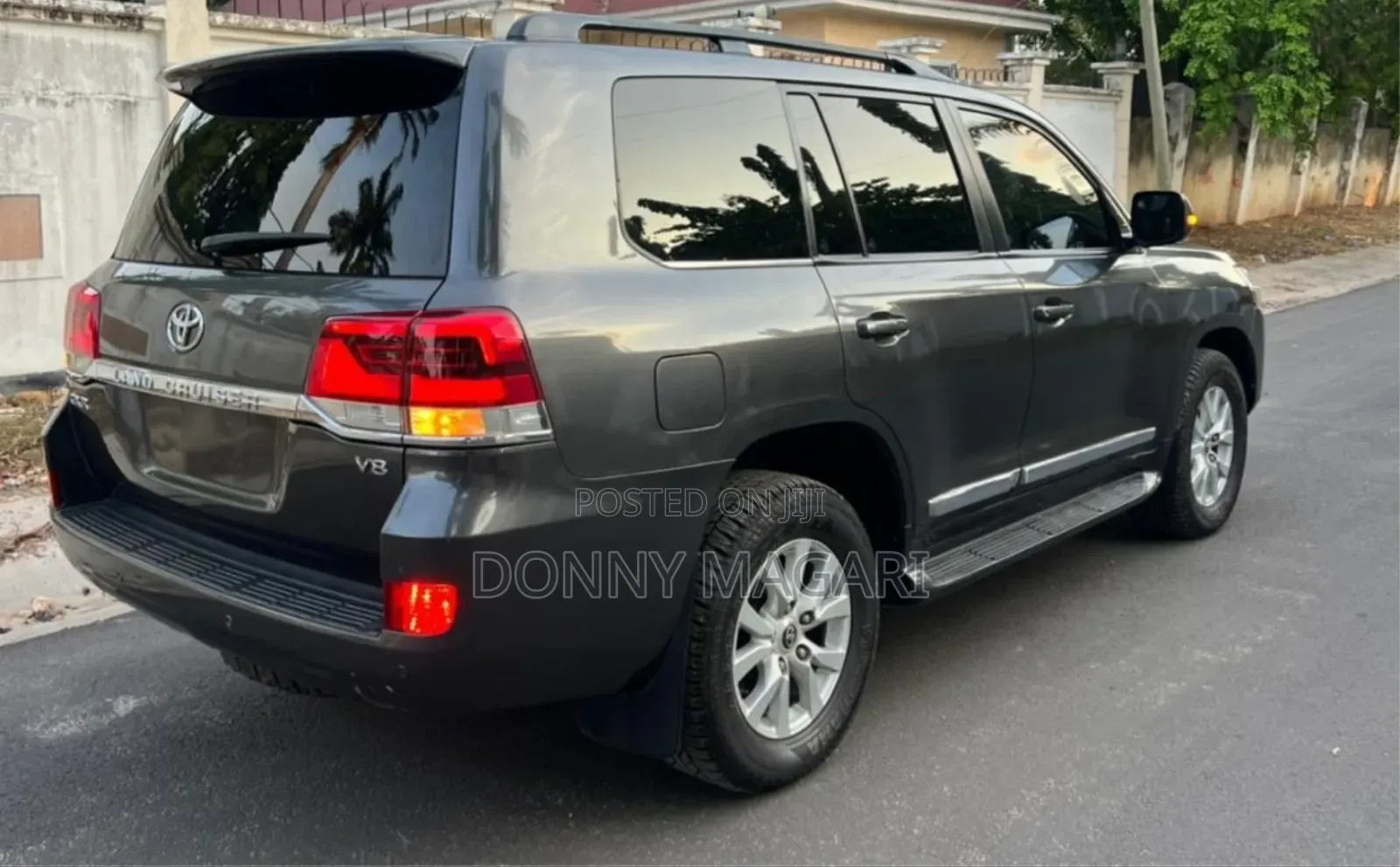 Toyota Land Cruiser 2018 Gray
