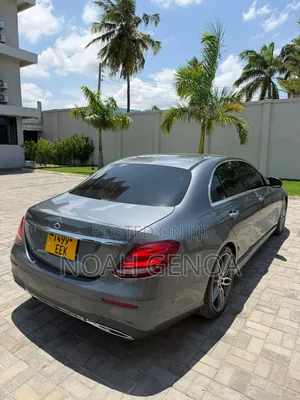 Mercedes-Benz C220 Classic 2017 Silver
