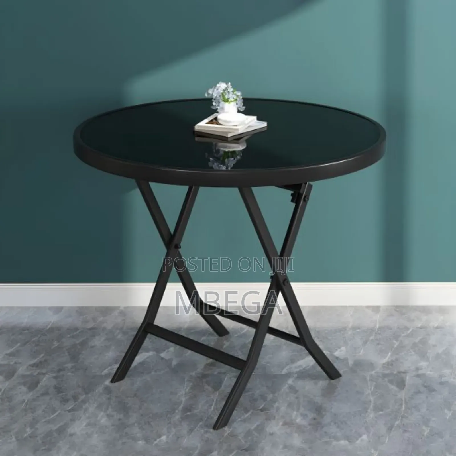 Glass Top Black Foldable Table*
Dimension:80*80cm