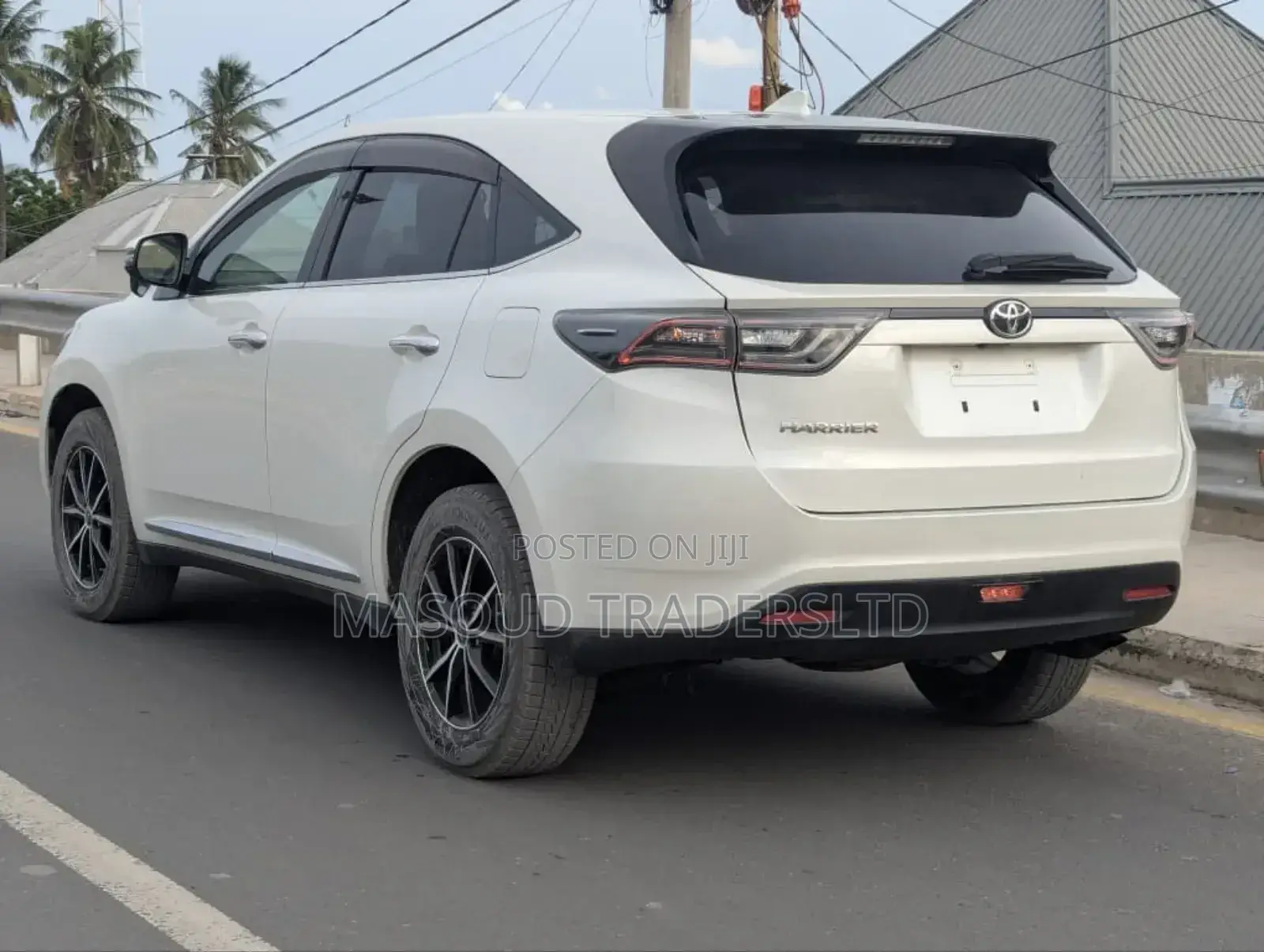 Toyota Harrier Hybrid Premium 2014 White