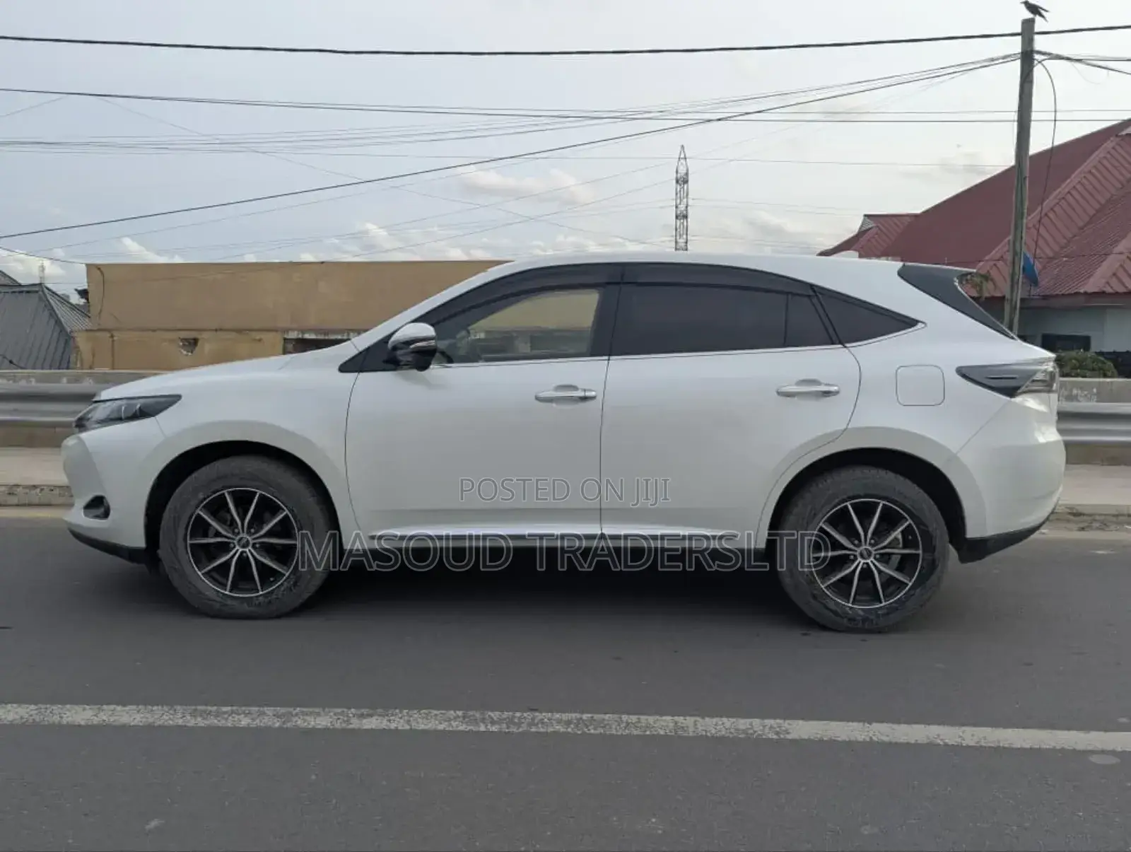 Toyota Harrier Hybrid Premium 2014 White