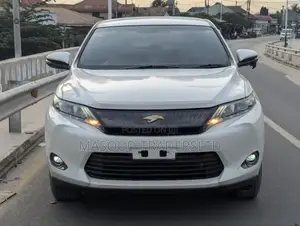 Toyota Harrier Hybrid Premium 2014 White