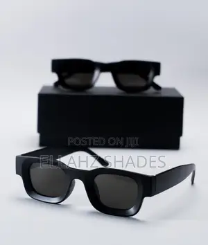 Sunnies in Style