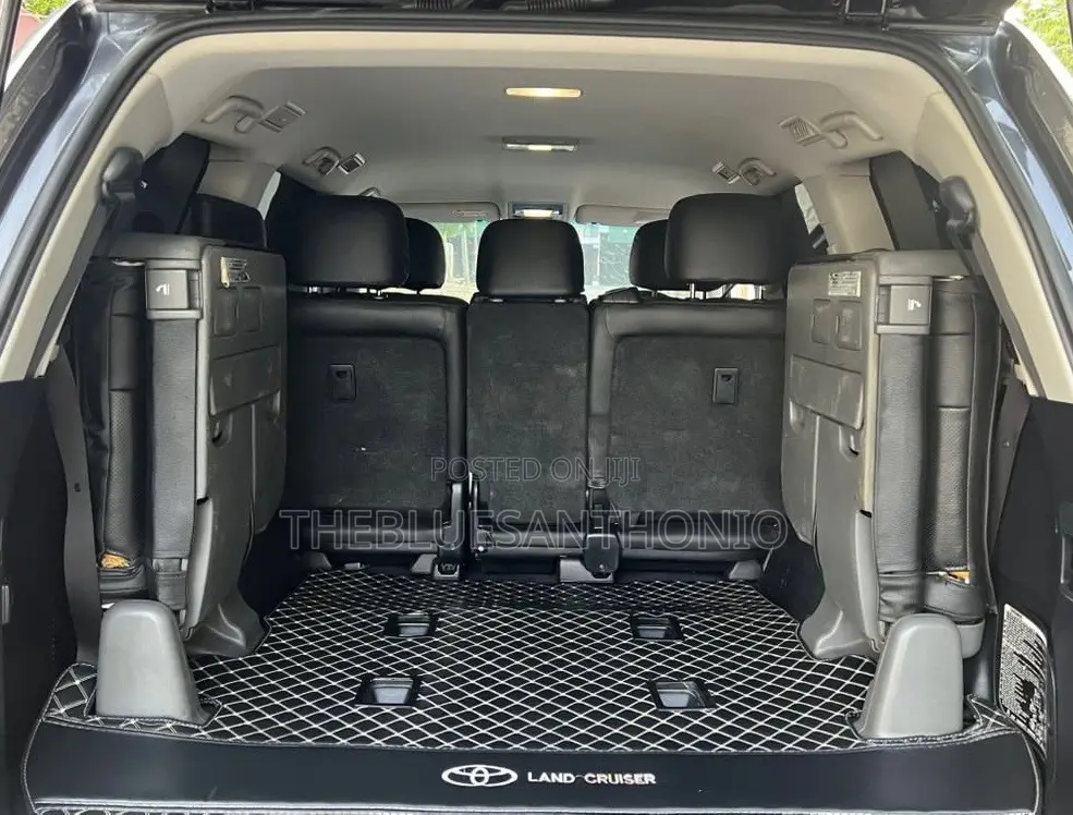 Toyota Land Cruiser 2019 Gray