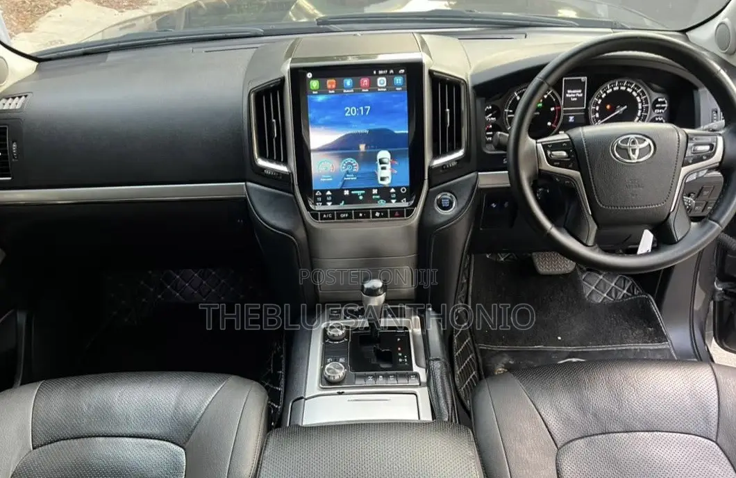 Toyota Land Cruiser 2019 Gray