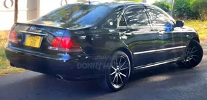 Toyota Crown 2006 Black