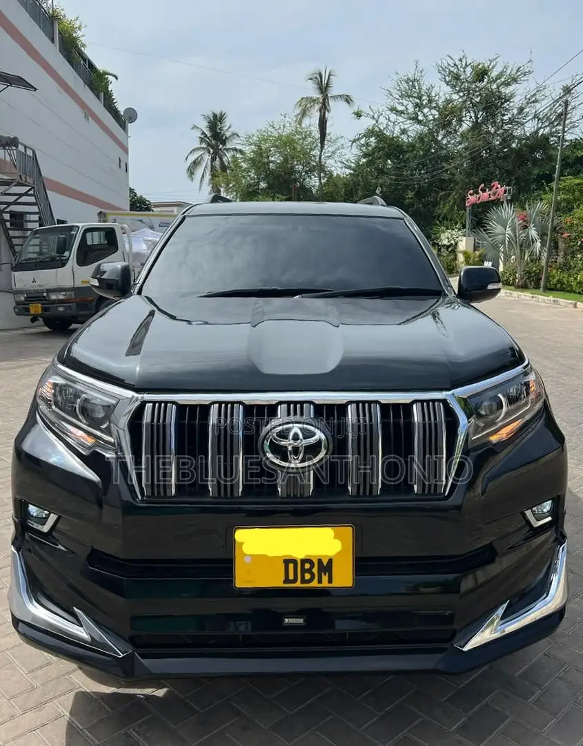 Toyota Land Cruiser Prado 2012 Black