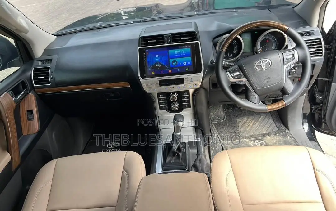 Toyota Land Cruiser Prado 2012 Black