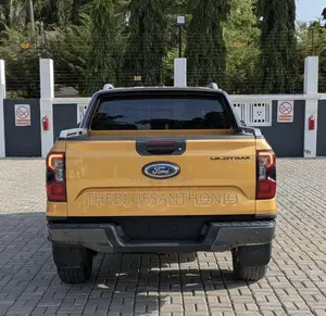 Ford Ranger Wildtrak 2023 Orange