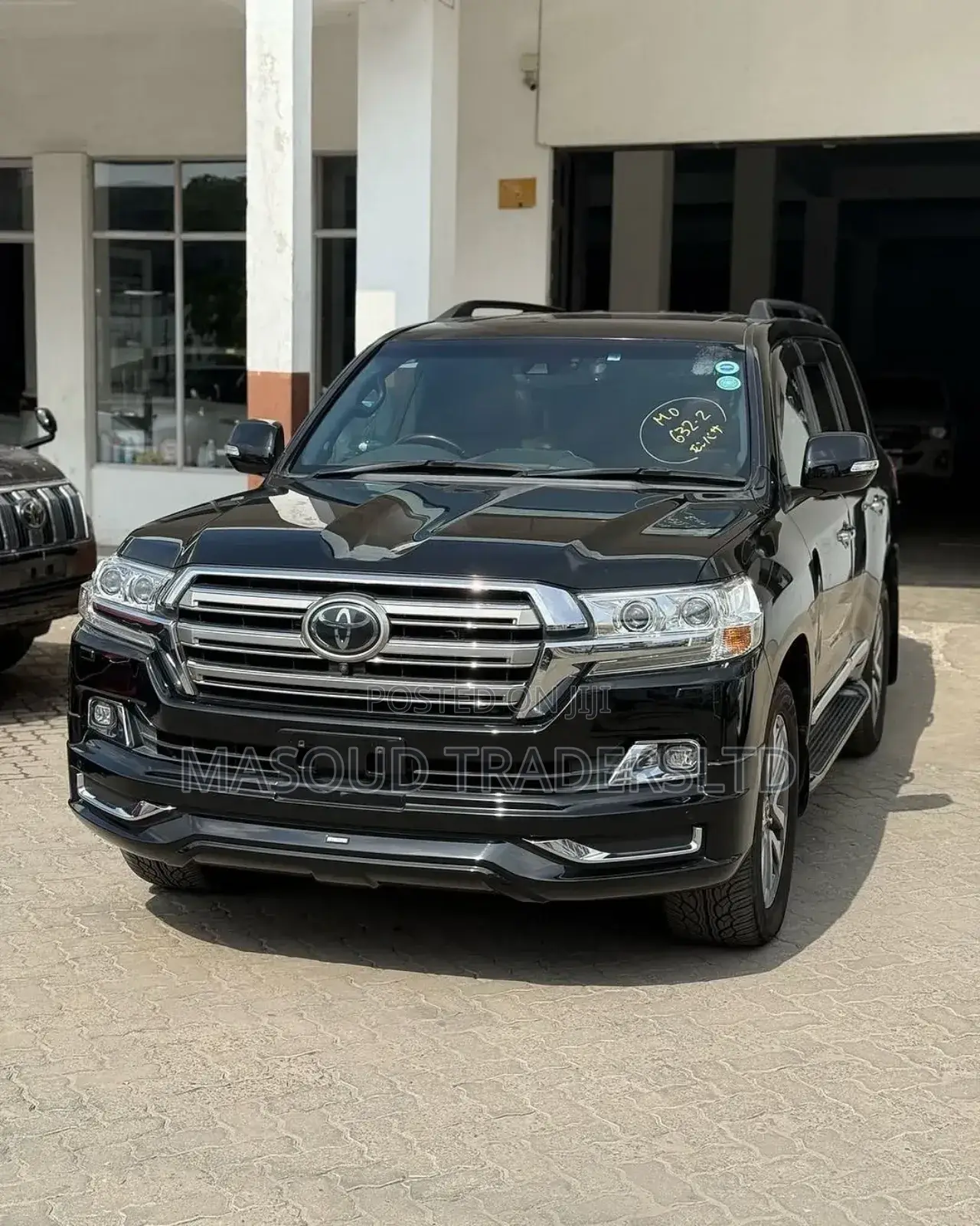 Toyota Land Cruiser 4.6 V8 ZX 2016 Black