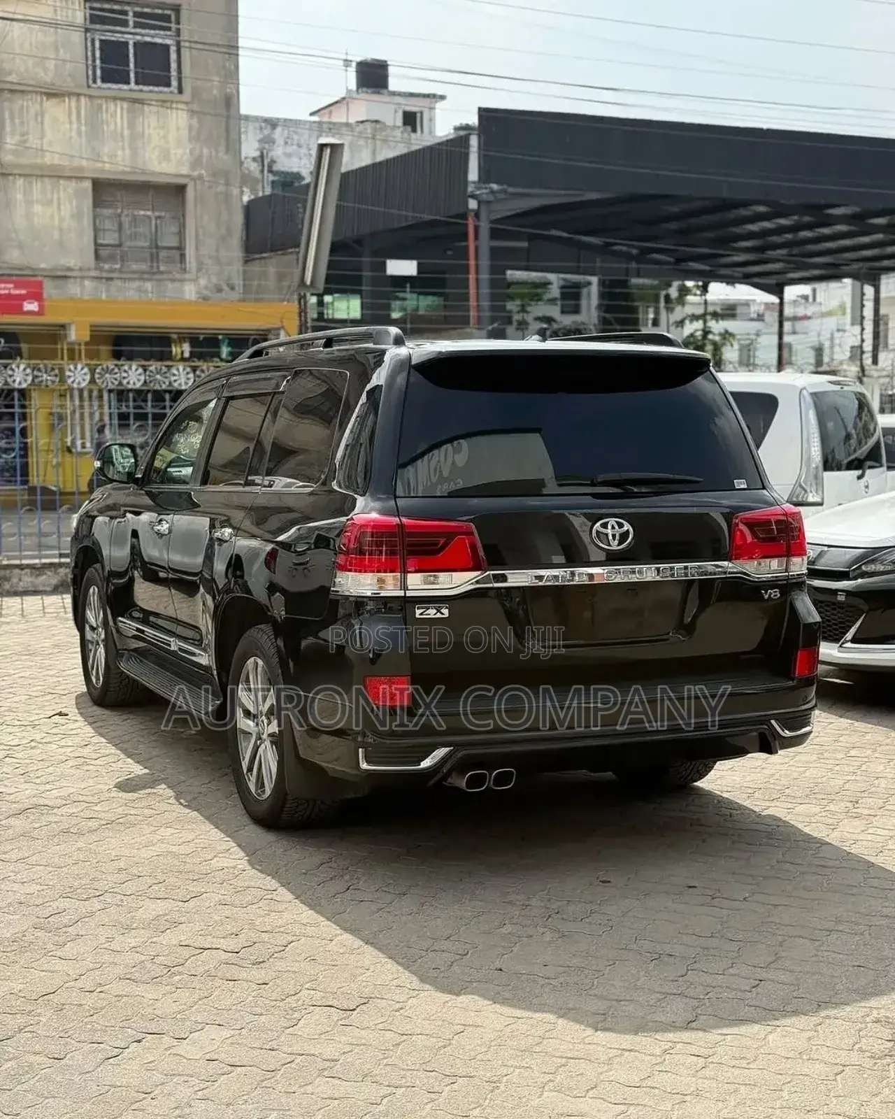Toyota Land Cruiser 4.6 V8 ZX 2016 Black
