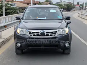 Subaru Forester 2.5X Limited 2012