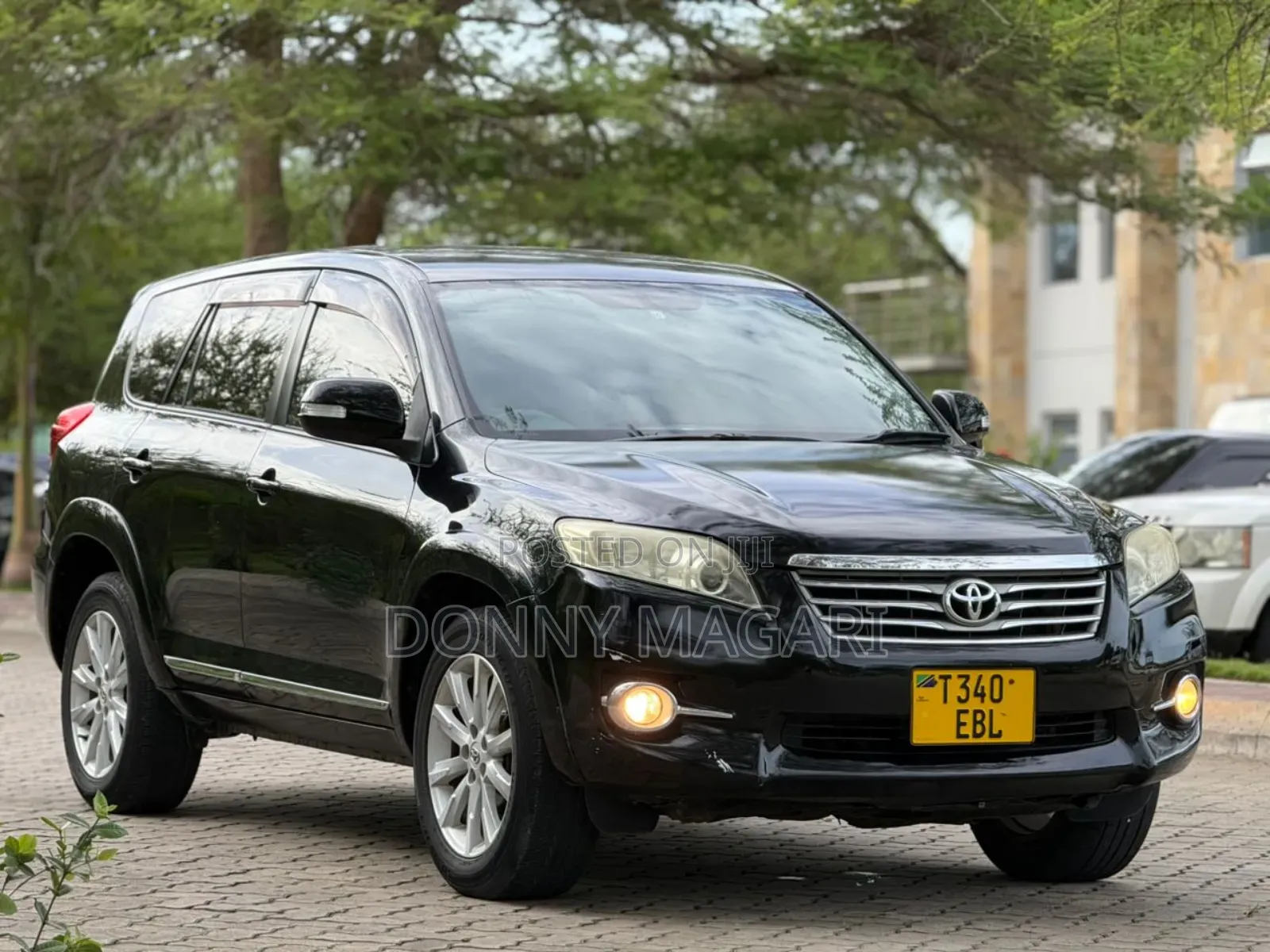 Toyota Vanguard 2011 Black