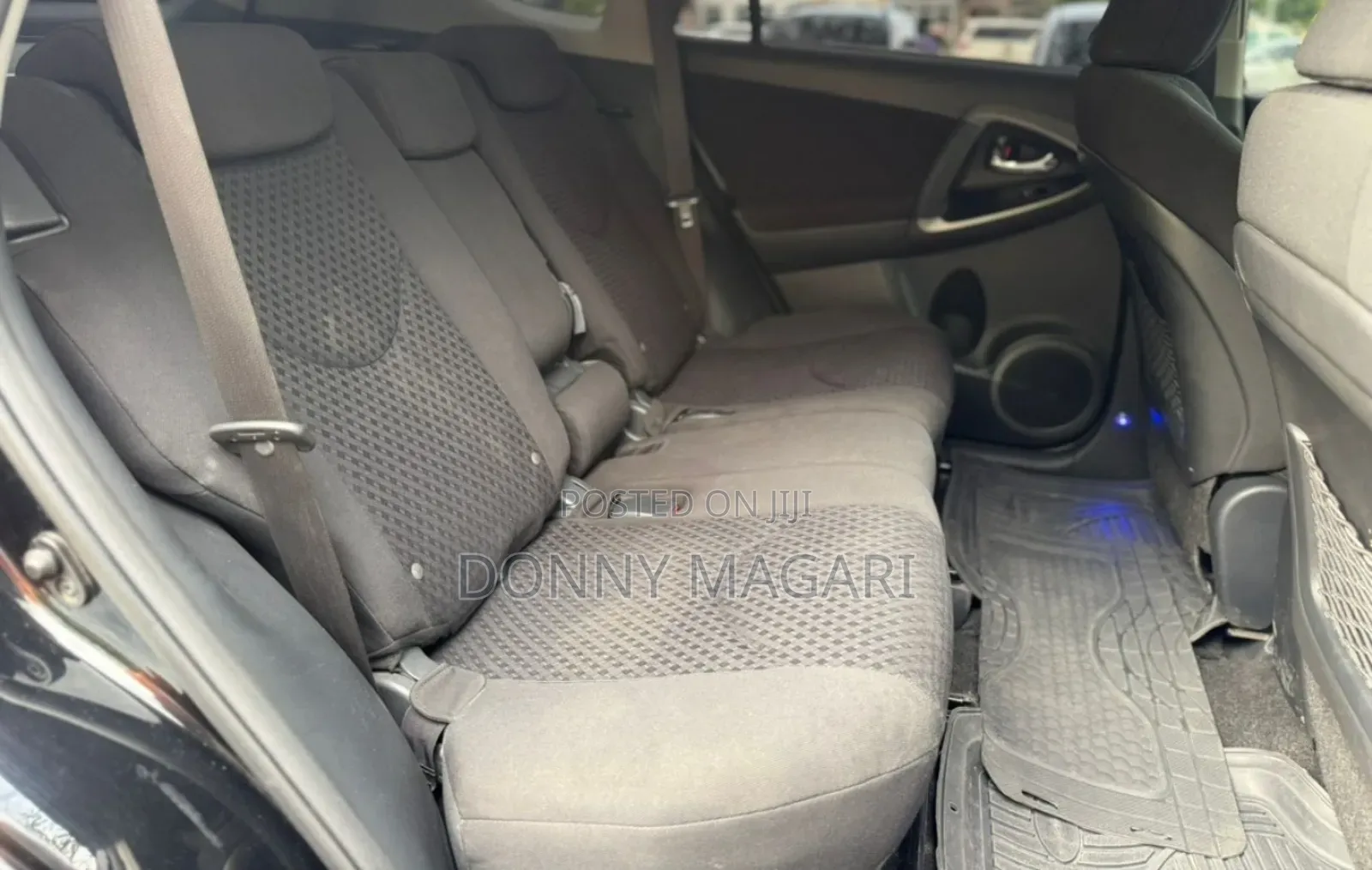 Toyota Vanguard 2011 Black