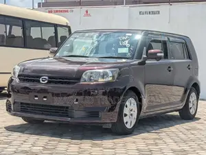 Toyota Corolla Rumion Hatchback 1.8 AWD 2010 Black