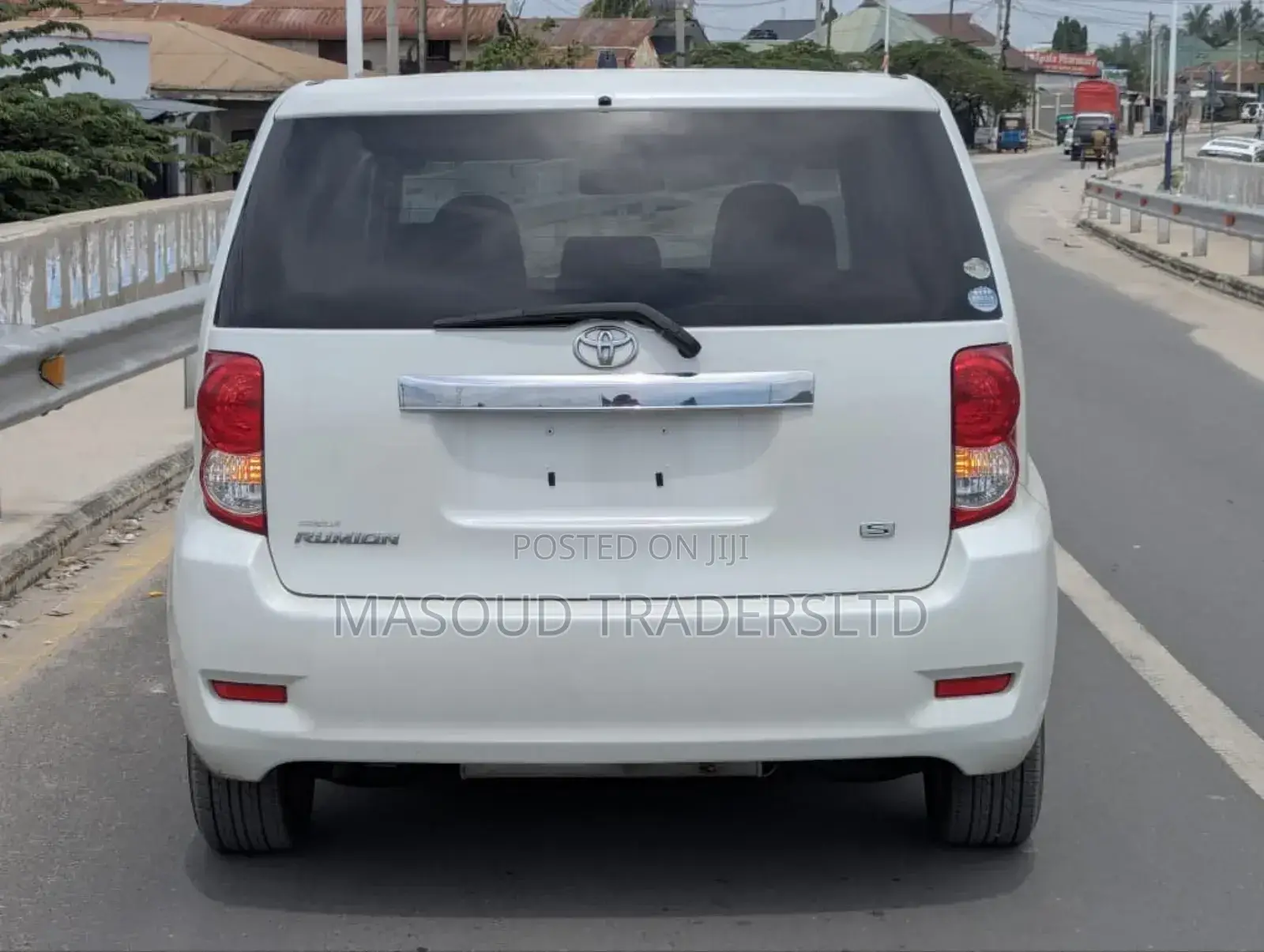 Toyota Corolla Rumion Hatchback 1.8 AWD 2008 White