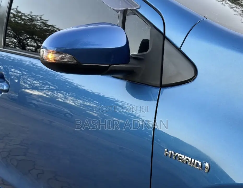 Toyota Aqua 2013 Blue