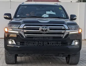 Toyota Land Cruiser 2016 Black