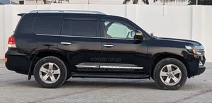 Toyota Land Cruiser 2016 Black