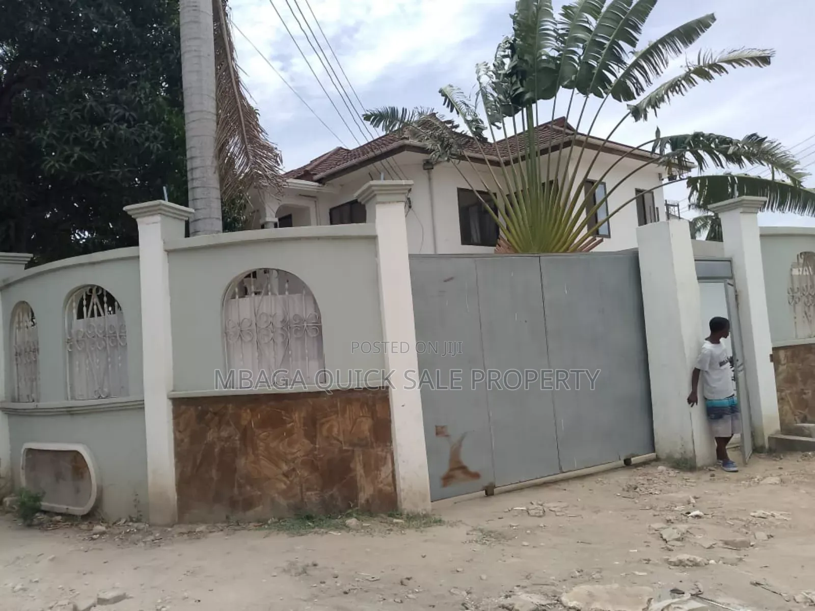 6bdrm House in Mikocheni for rent