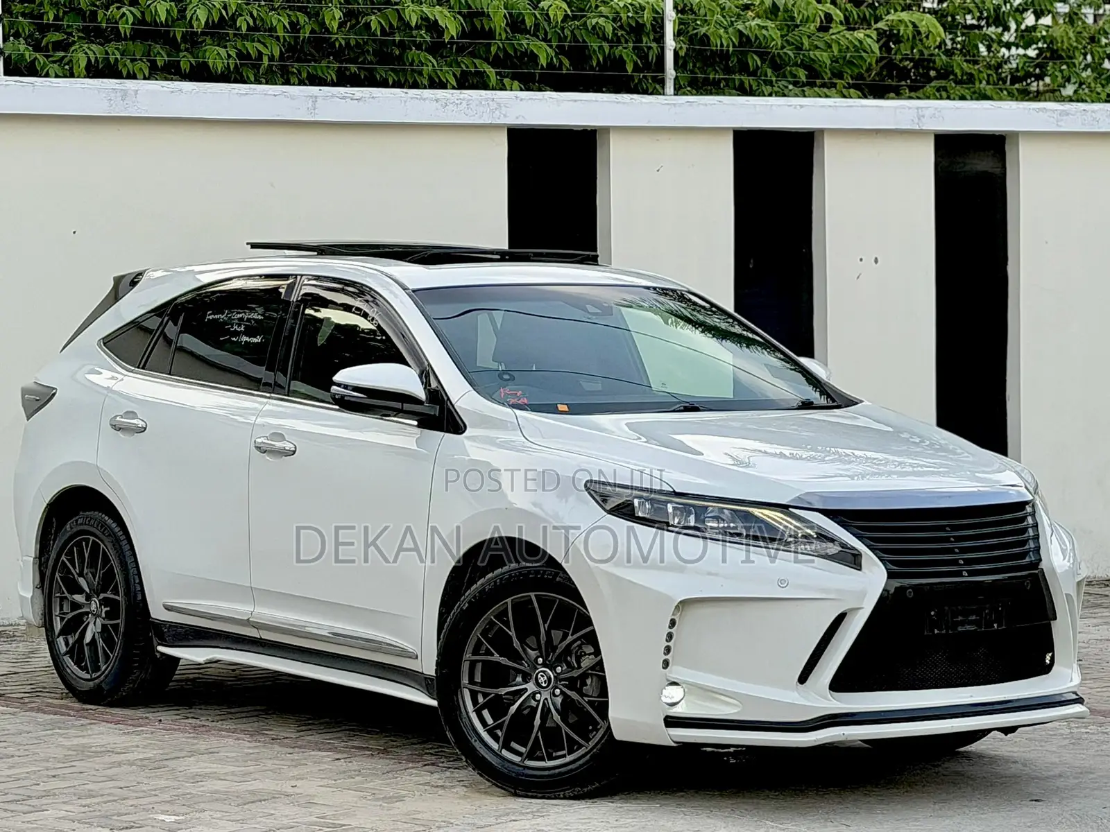 Toyota Harrier 2.0 2015 White