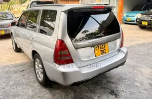 Subaru Forester 2004 Silver