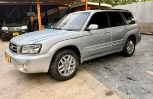 Subaru Forester 2004 Silver