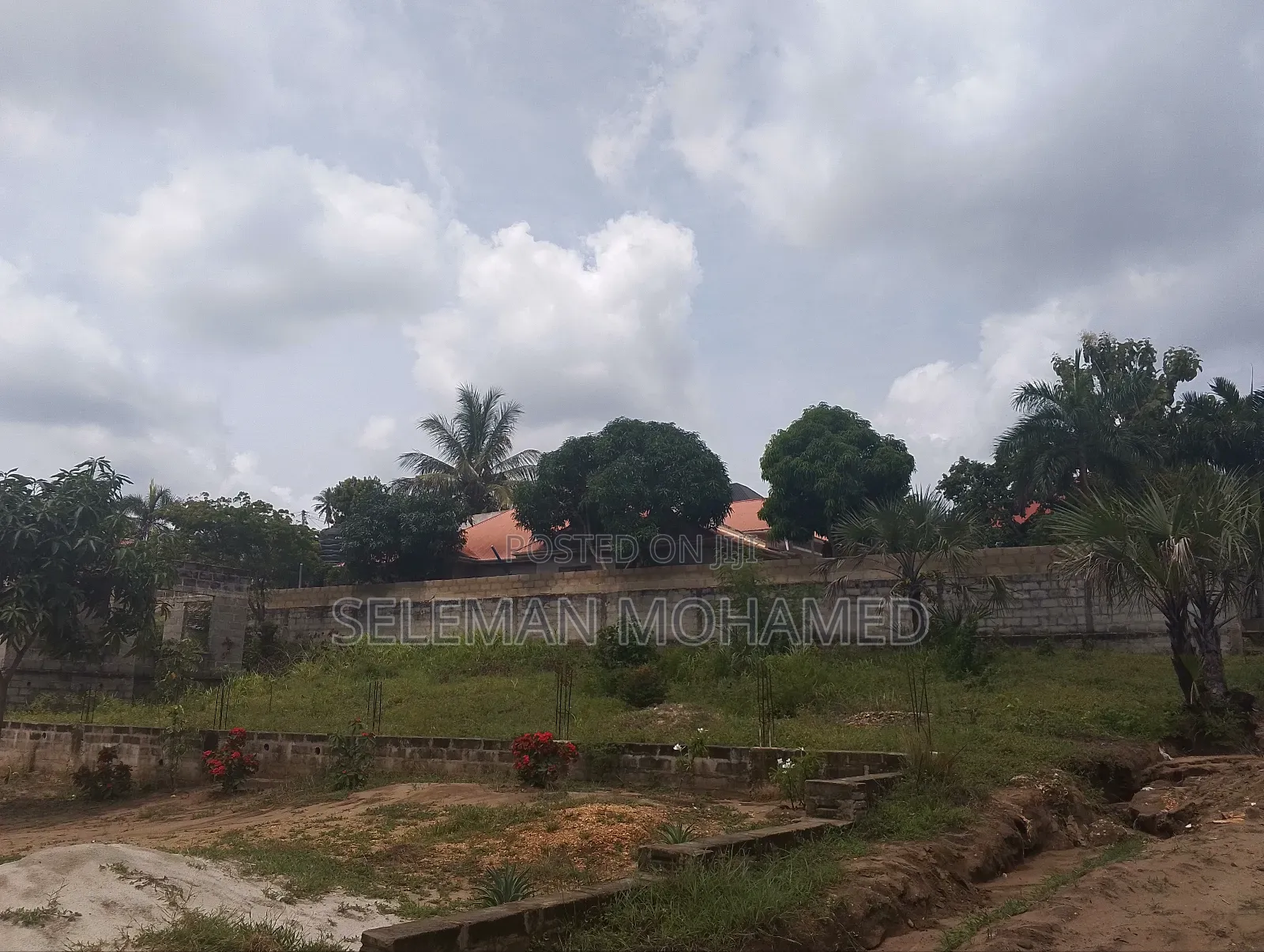 Kiwanja Kinauzwa Kigamboni Baiskel