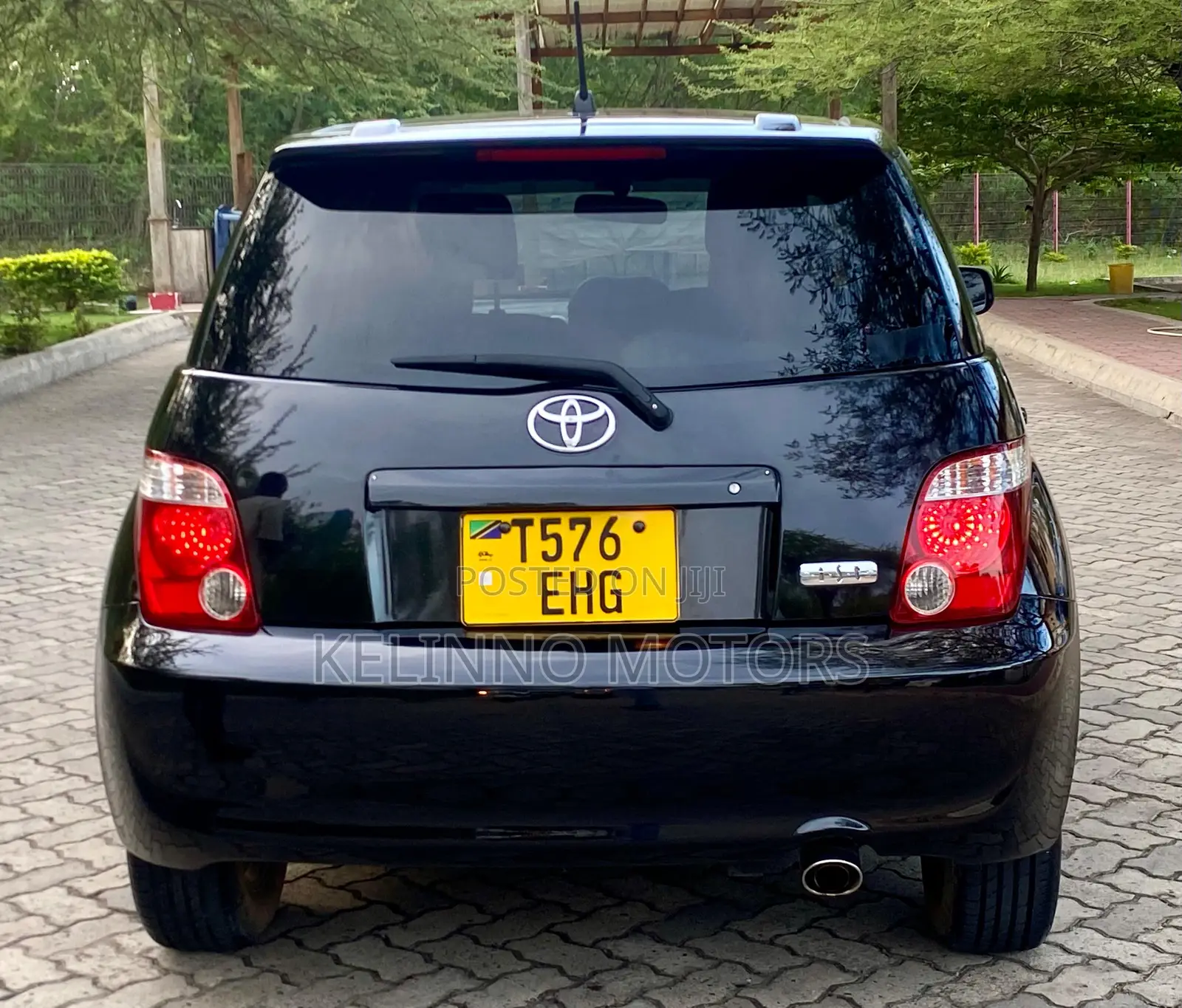 Toyota IST 2006 Black