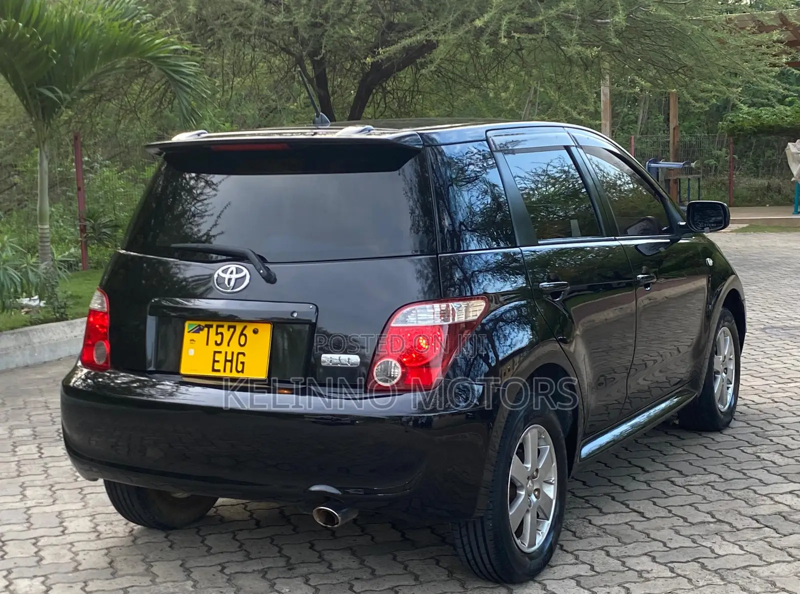 Toyota IST 2006 Black