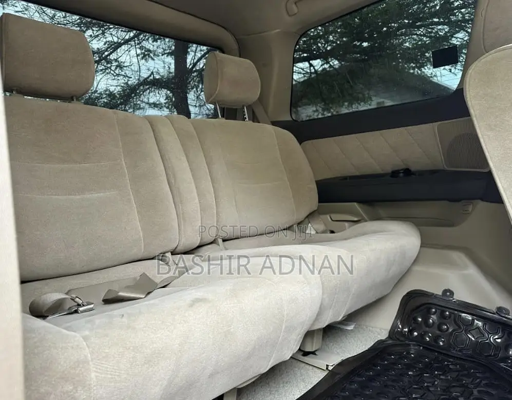 Toyota Alphard 2.4 Petrol FWD 2005 White