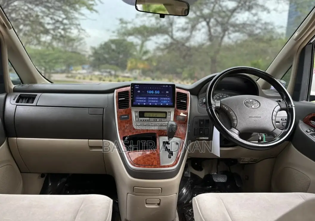 Toyota Alphard 2.4 Petrol FWD 2005 White