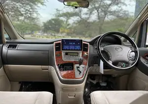 Toyota Alphard 2.4 Petrol FWD 2005 White